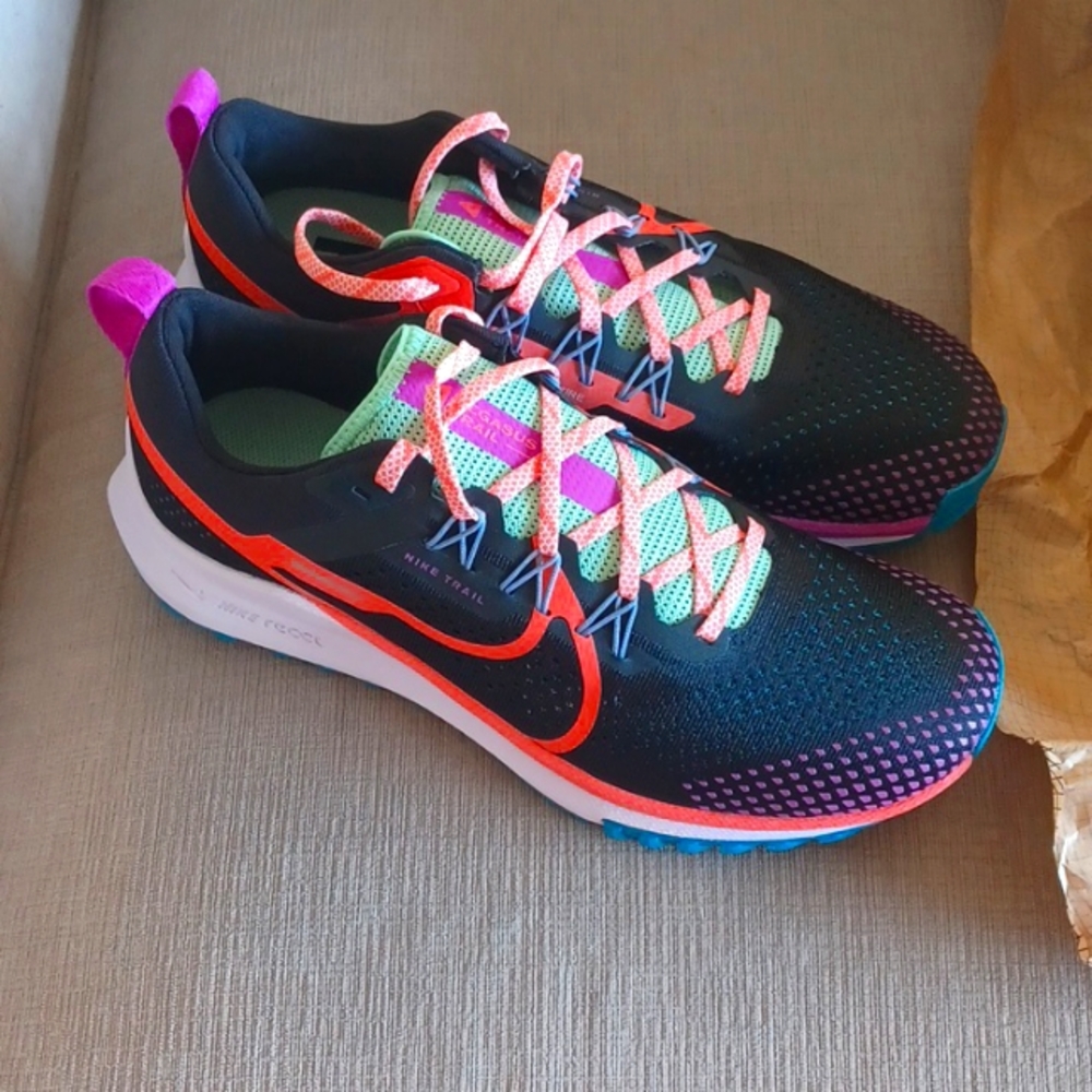 Nike React Pegasus Trail size 9.5 men's or 11 Womens